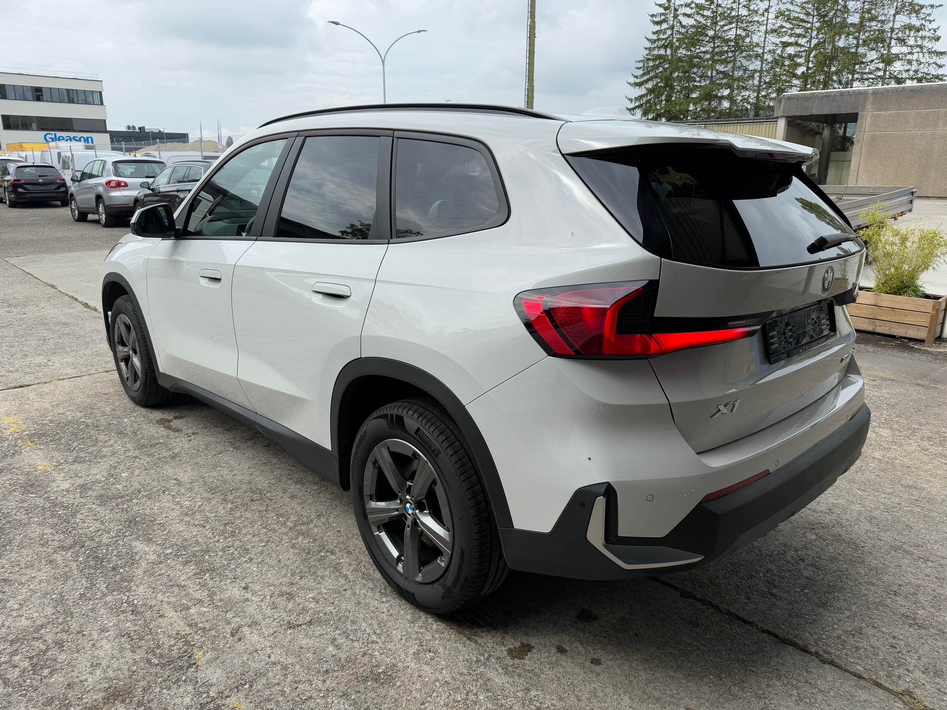 BMW X1 xDrive 20d 48V-image-3