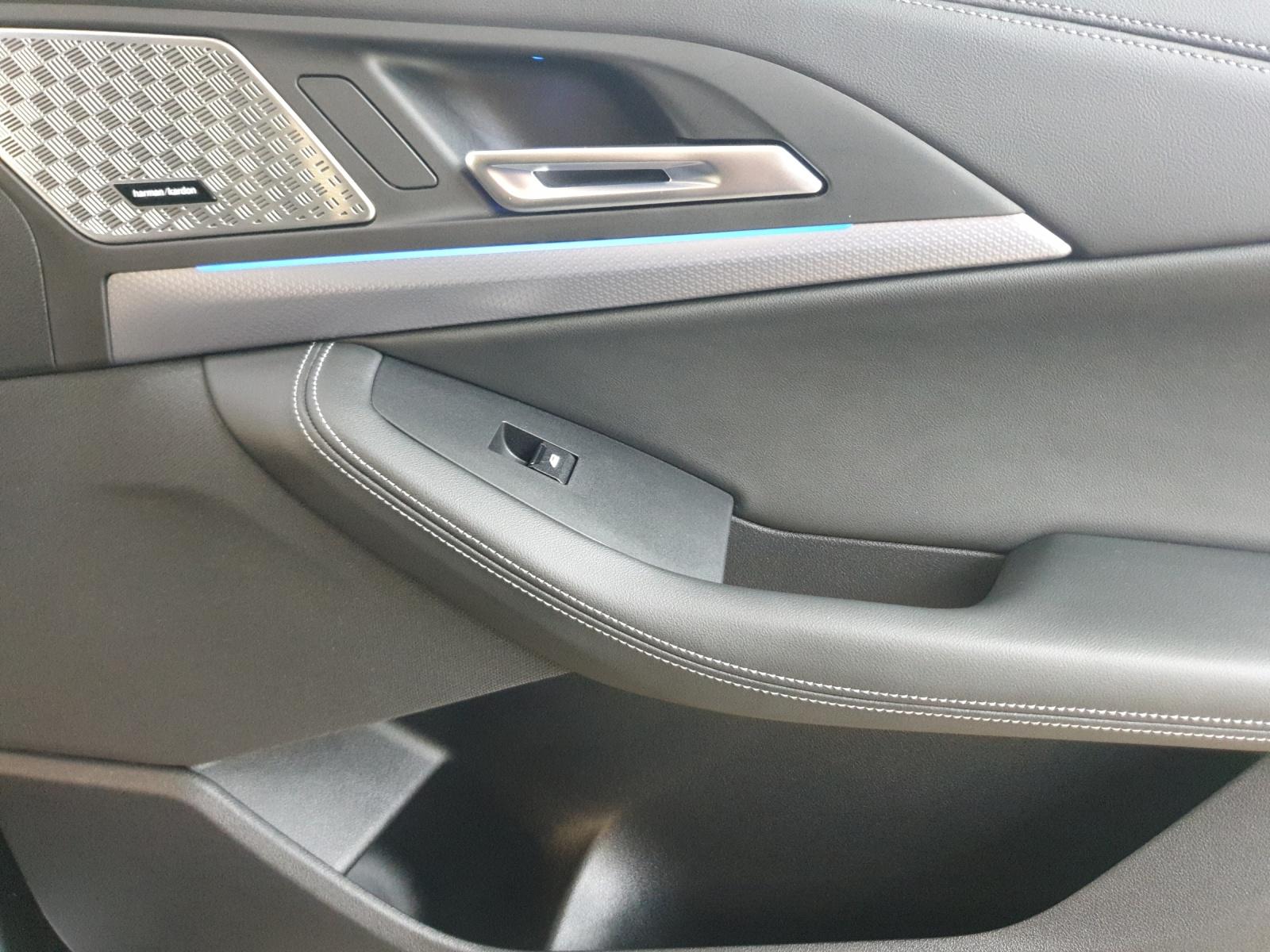 BMW 223d xDrive Active Tourer M Sport-image-15
