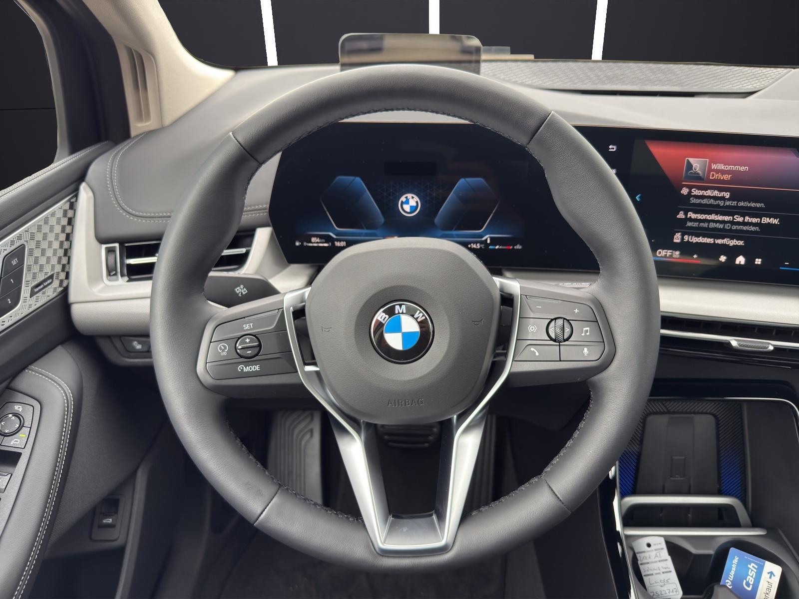 BMW 218d Active Tourer-image-13