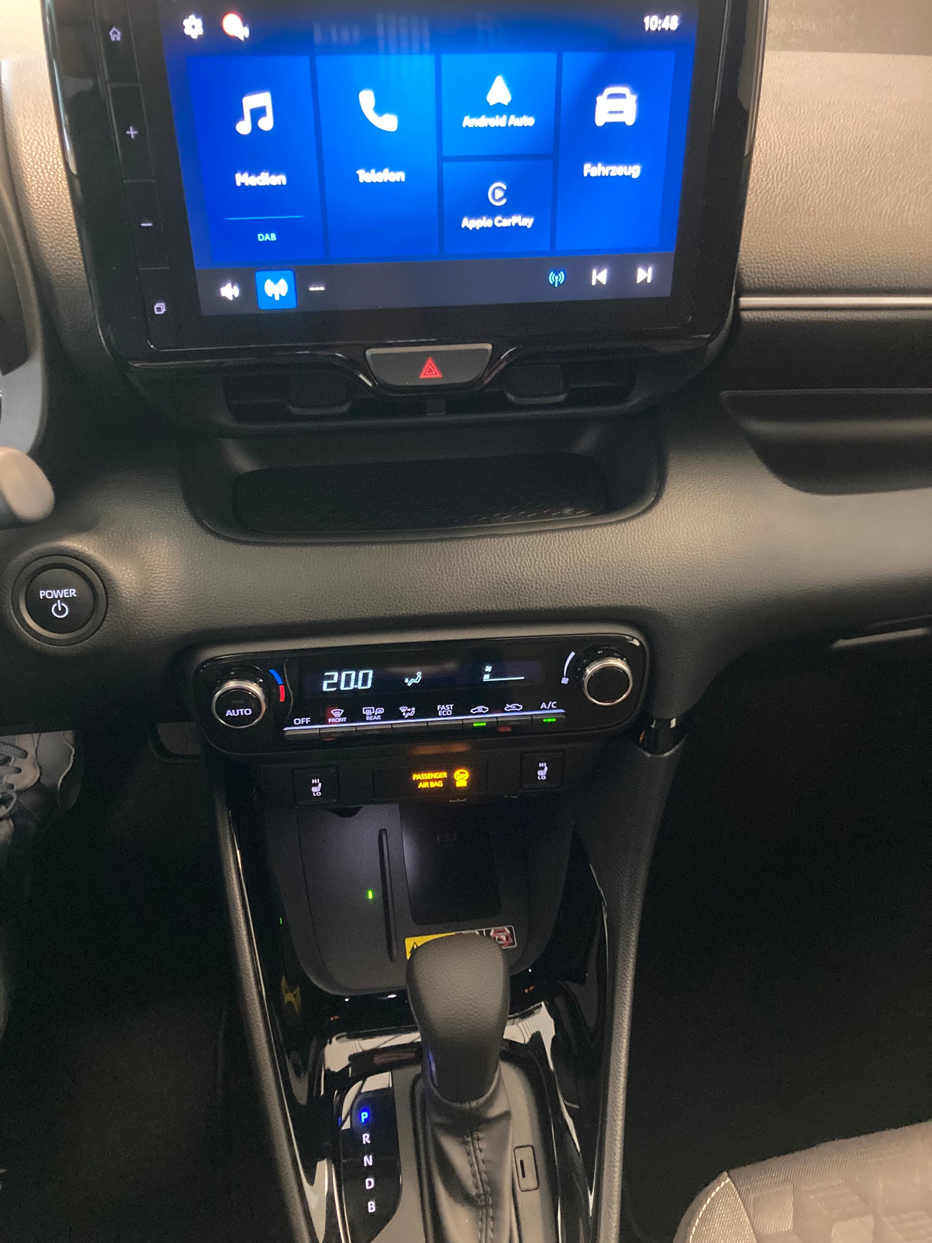 TOYOTA Yaris 1.5 Trend Plus e-CVT-image-10