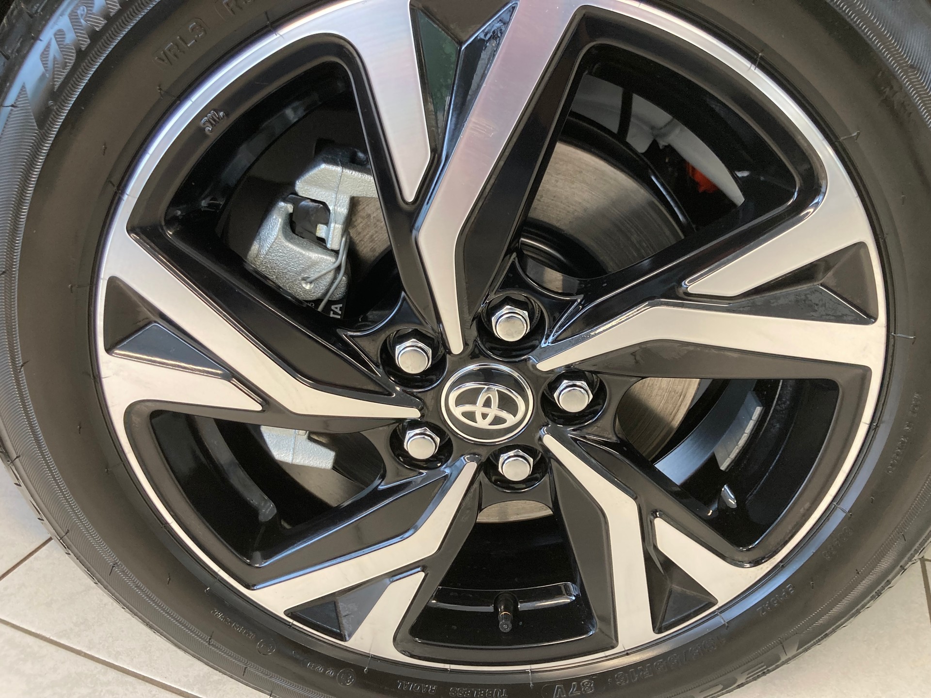 TOYOTA Yaris 1.5 Trend Plus e-CVT-image-13