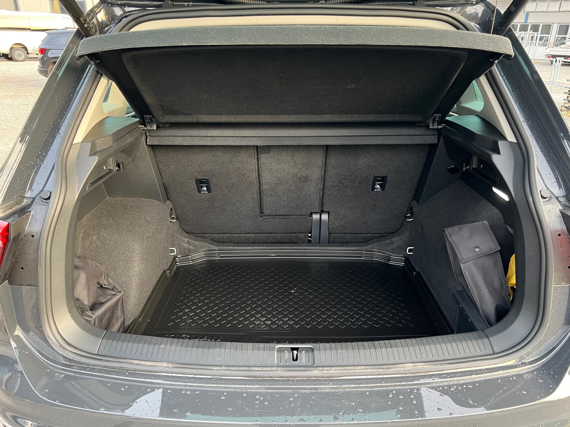 VW Tiguan 2.0 TDI SCR Elegance 4Motion DSG-image-10