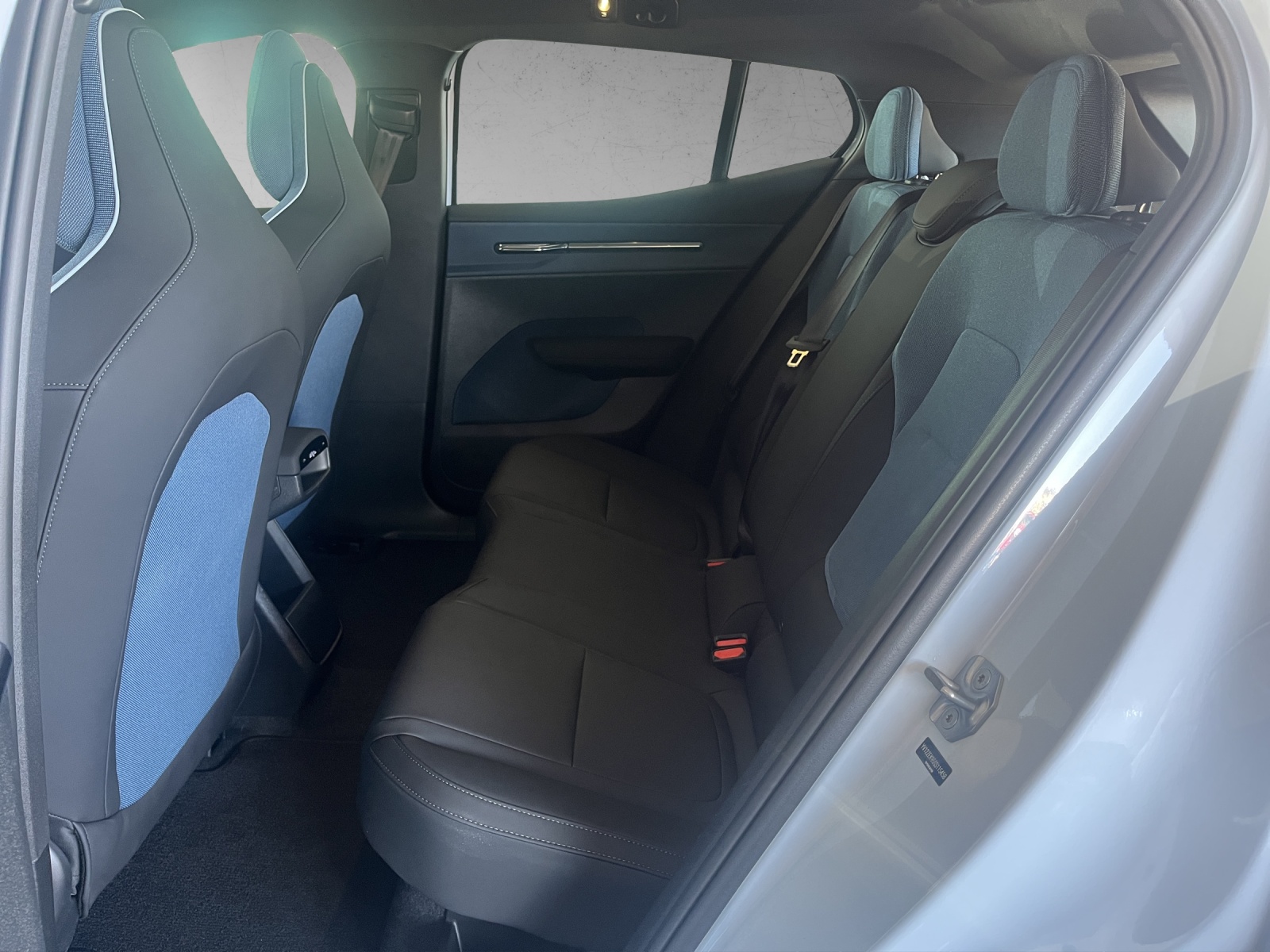 VOLVO EX30 E60 Twin Ultra Performance AWD-image-9