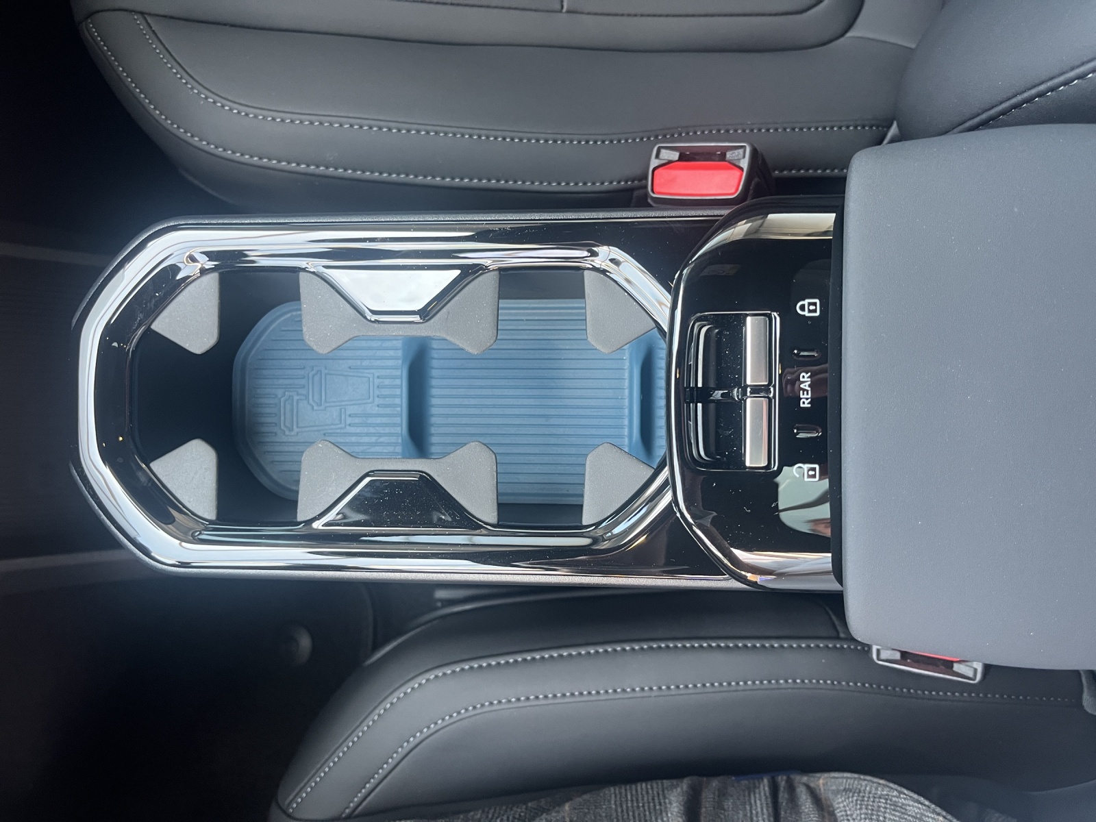 VOLVO EX30 E60 Twin Ultra Performance AWD-image-19