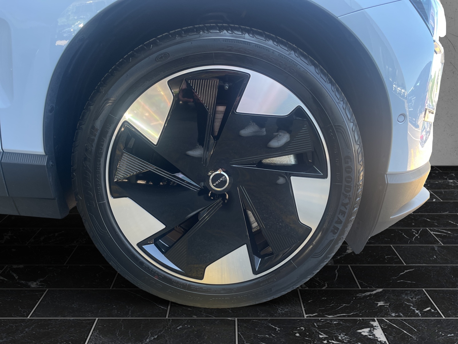 VOLVO EX30 E60 Twin Ultra Performance AWD-image-23