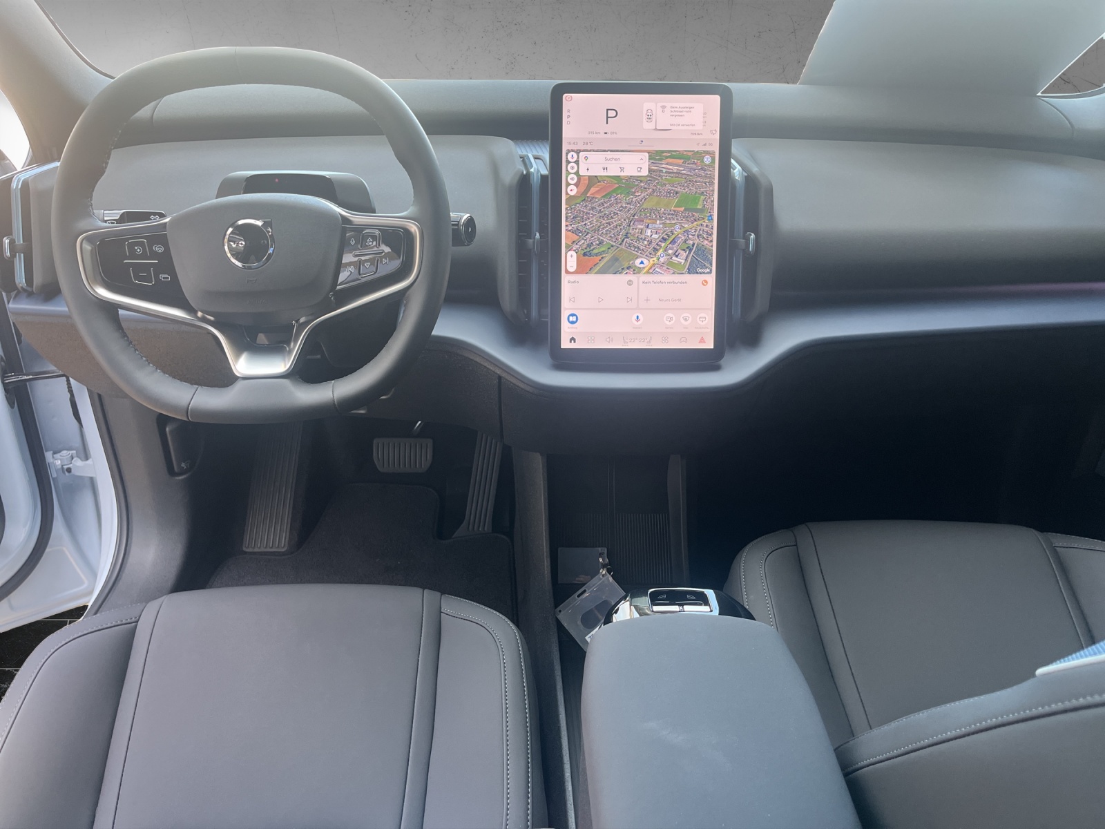 VOLVO EX30 E60 Twin Ultra Performance AWD-image-11