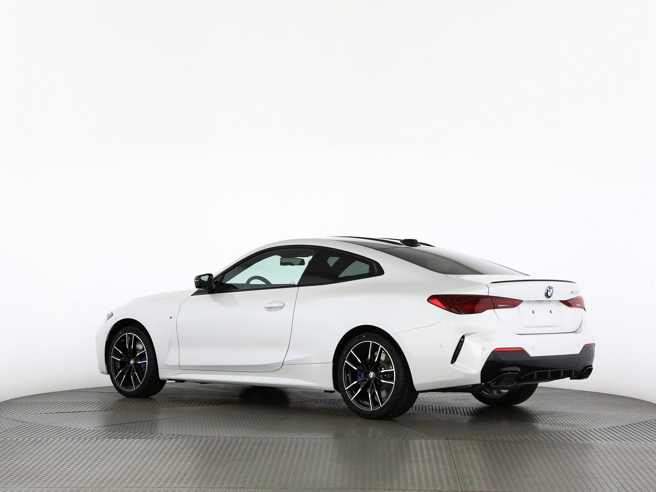 BMW M440i xDrive Coupé M Sport Pro-image-8