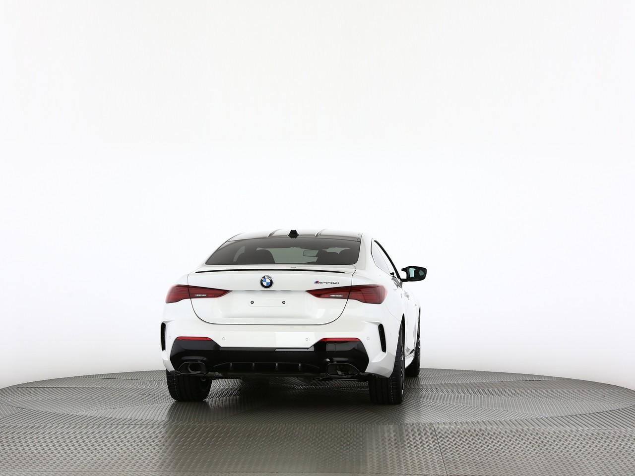BMW M440i xDrive Coupé M Sport Pro-image-11