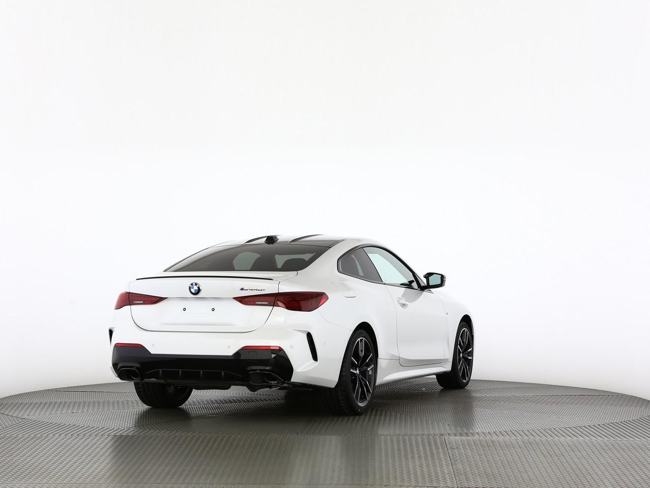 BMW M440i xDrive Coupé M Sport Pro-image-12