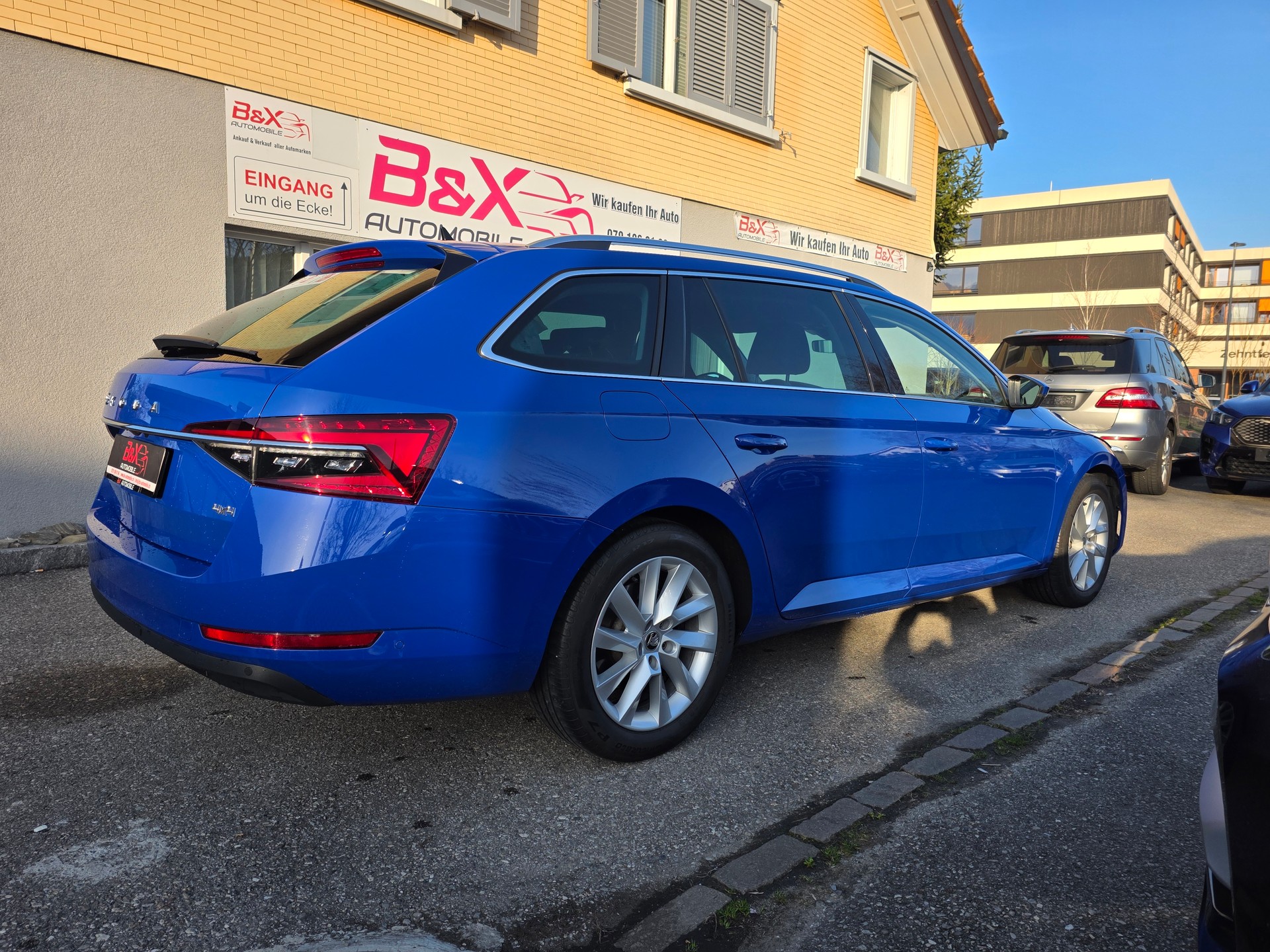 SKODA Superb Combi 2.0 TDi Style 4x4 DSG-image-14