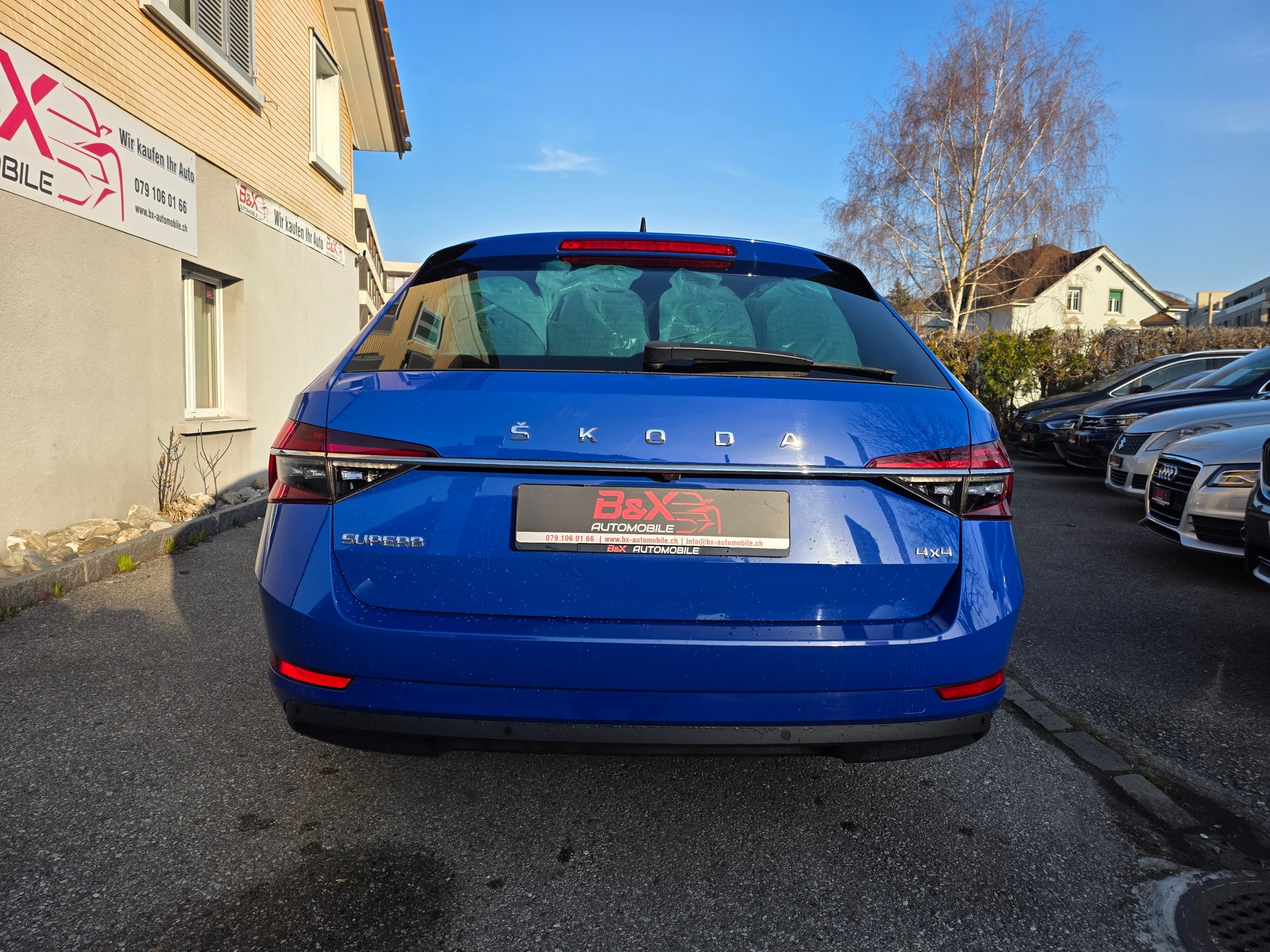 SKODA Superb Combi 2.0 TDi Style 4x4 DSG-image-15