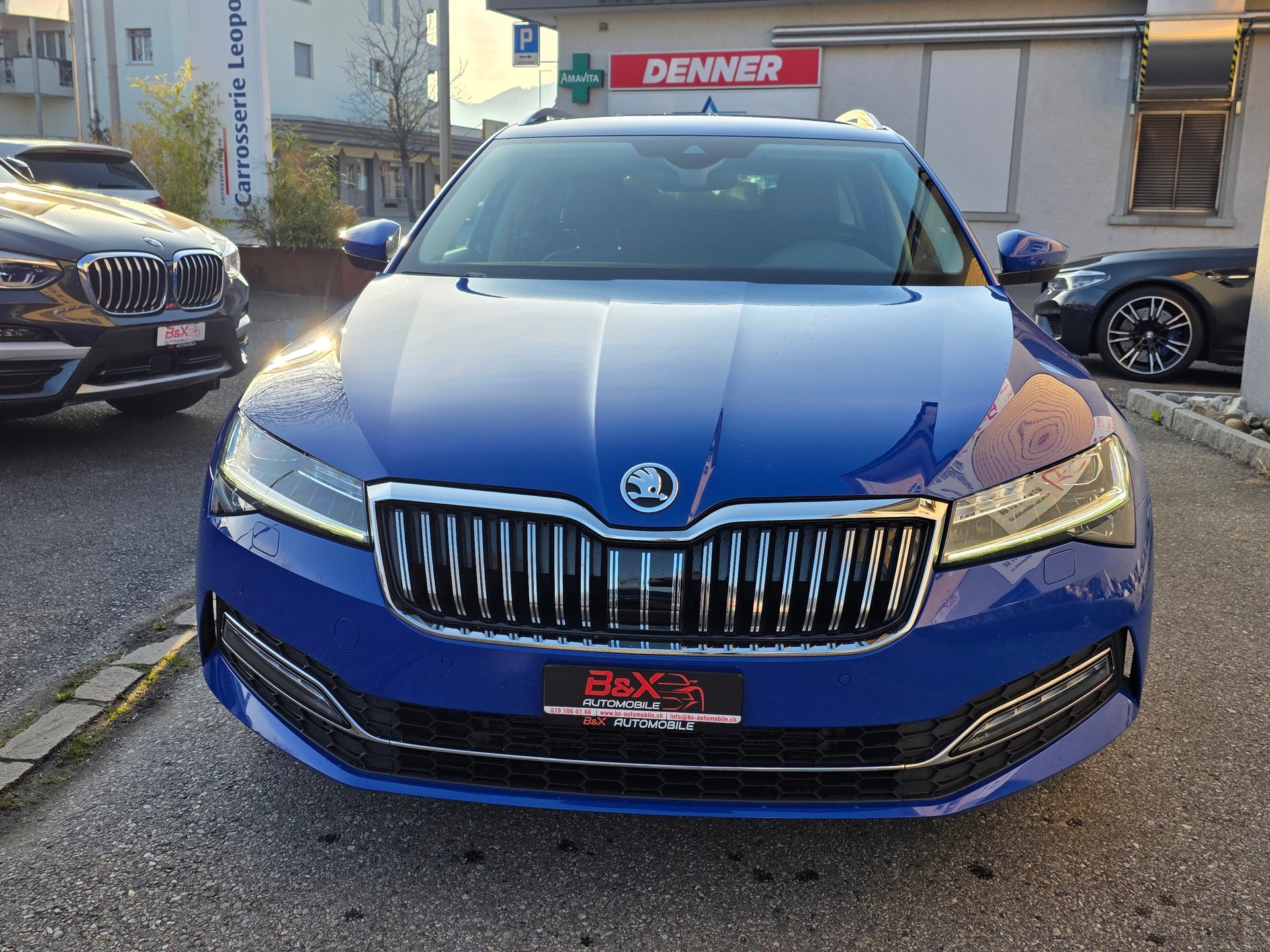 SKODA Superb Combi 2.0 TDi Style 4x4 DSG-image-11