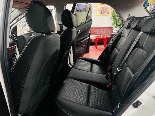 KIA Picanto 1.0 CVVT First Edition AMT-image-14
