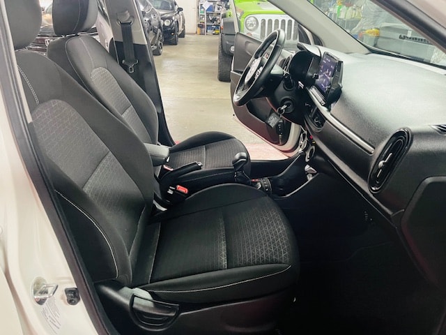 KIA Picanto 1.0 CVVT First Edition AMT-image-13