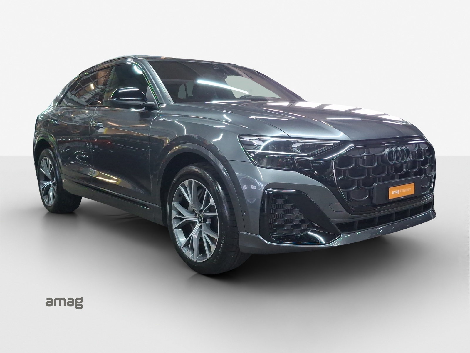 AUDI Q8 55 TFSI e quattro PHEV tiptronic-image-6