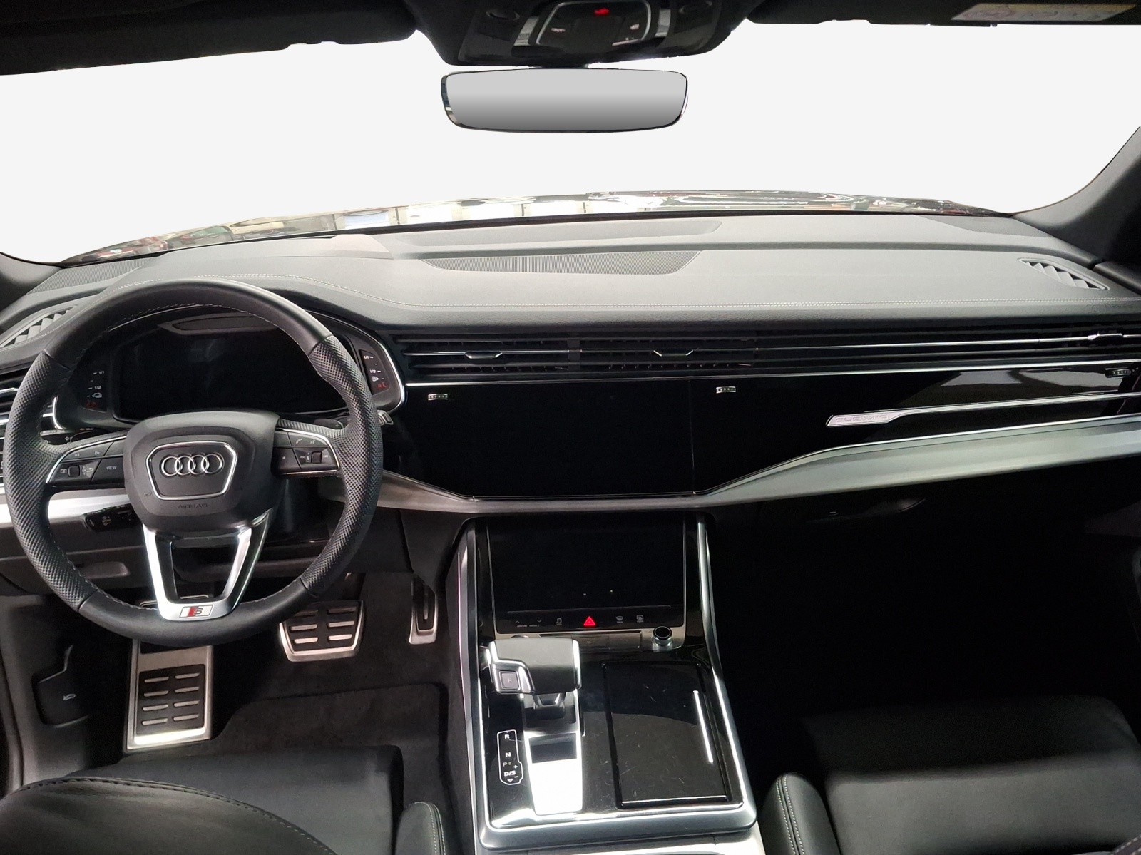 AUDI Q8 55 TFSI e quattro PHEV tiptronic-image-9