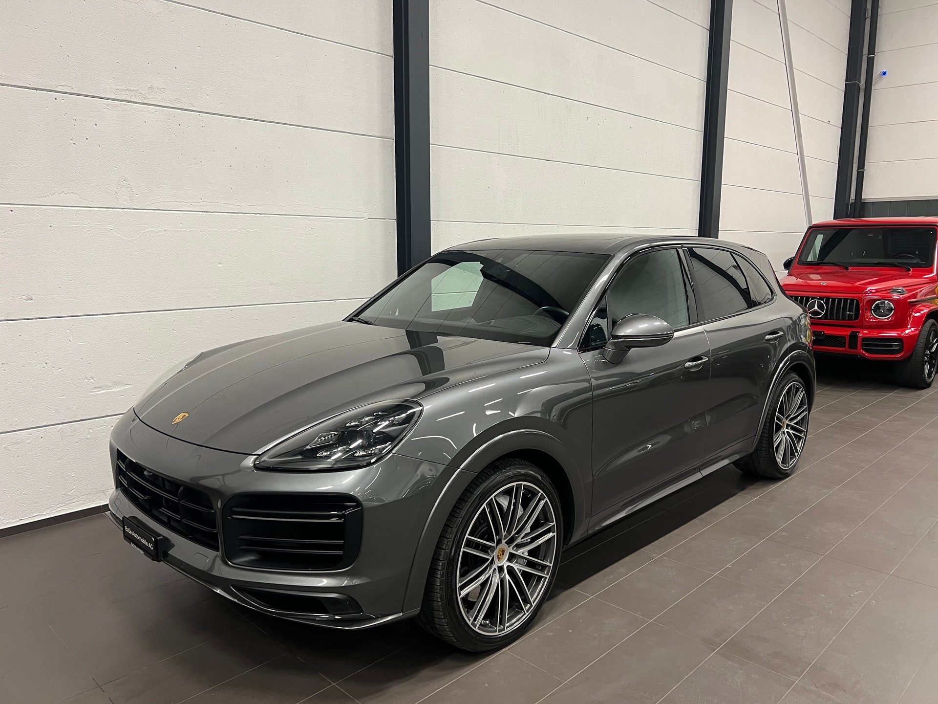 PORSCHE Cayenne Turbo-image-4