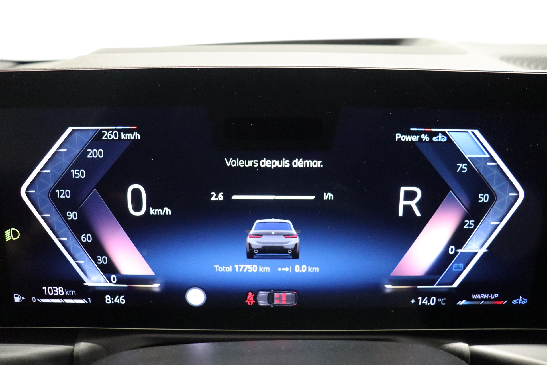 BMW 320d xDrive SAG Touring-image-13