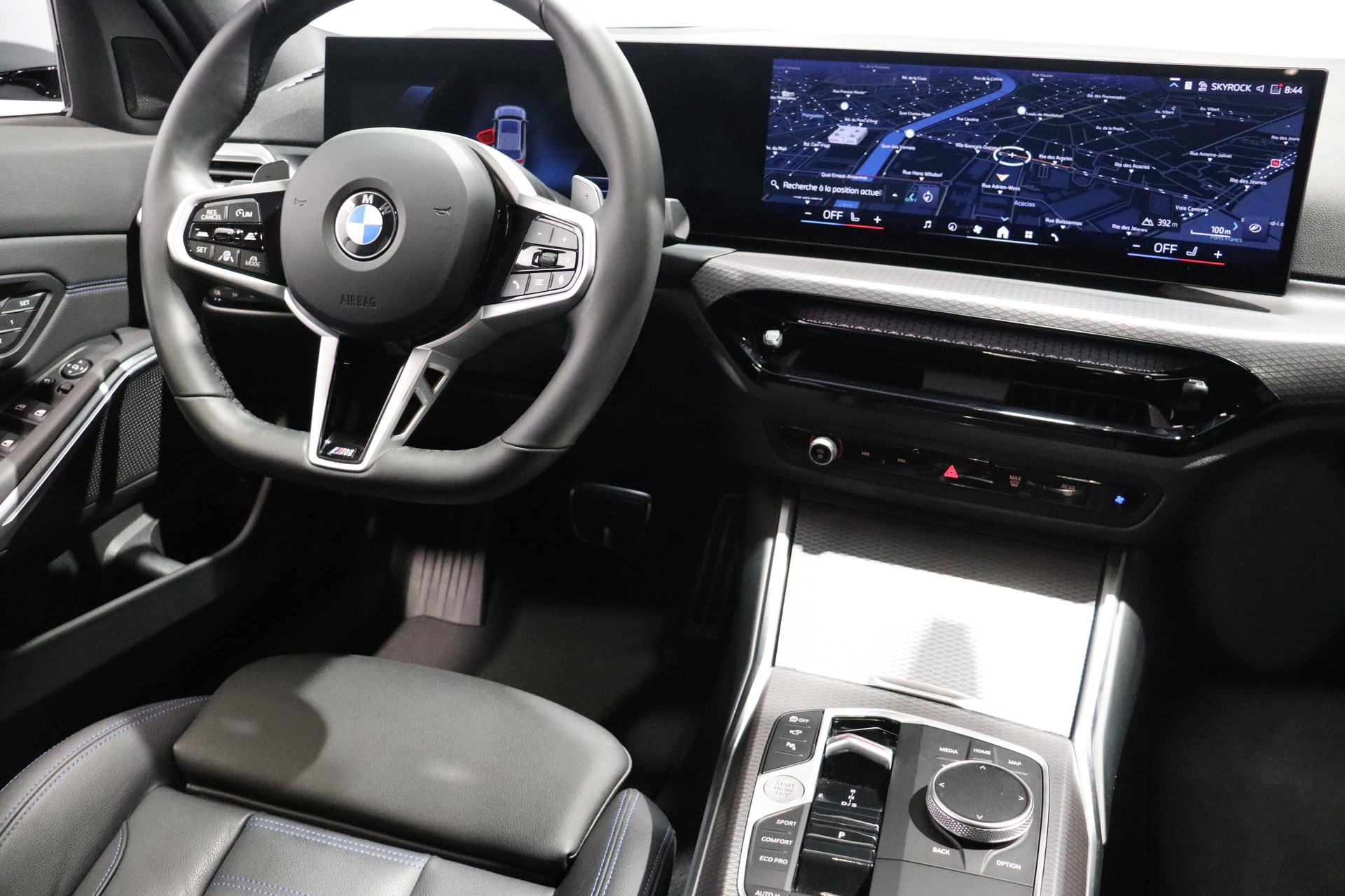 BMW 320d xDrive SAG Touring-image-6
