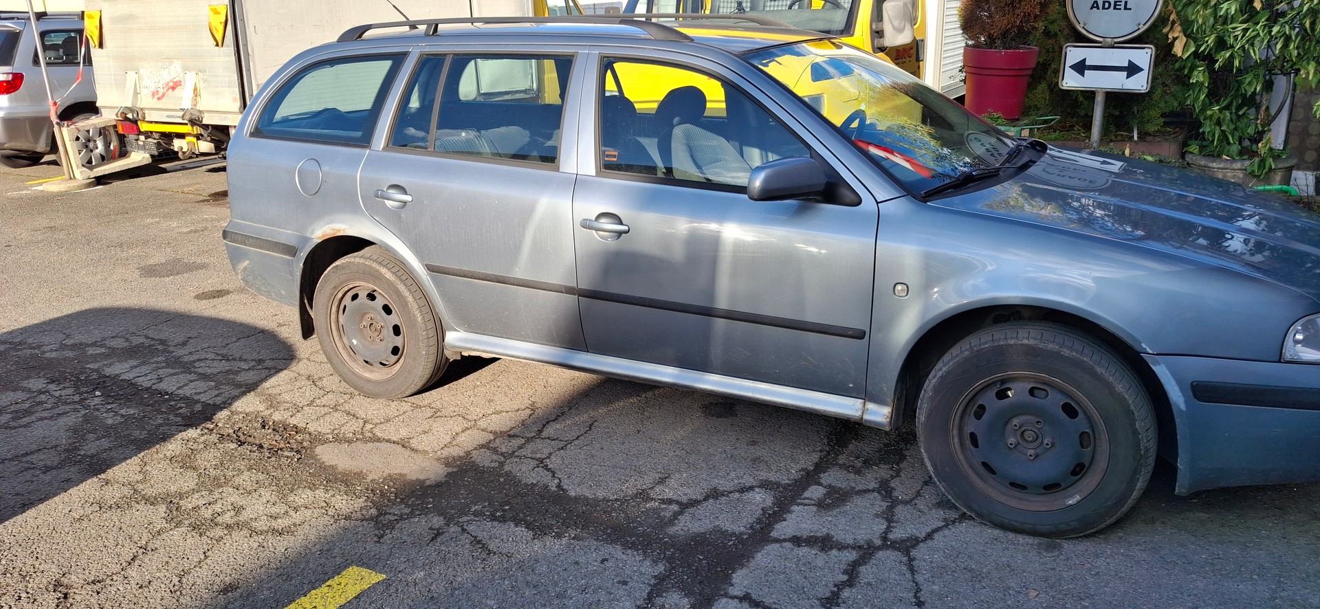 SKODA Octavia 1.9 TDI Tour 4x4-showroom-element-1