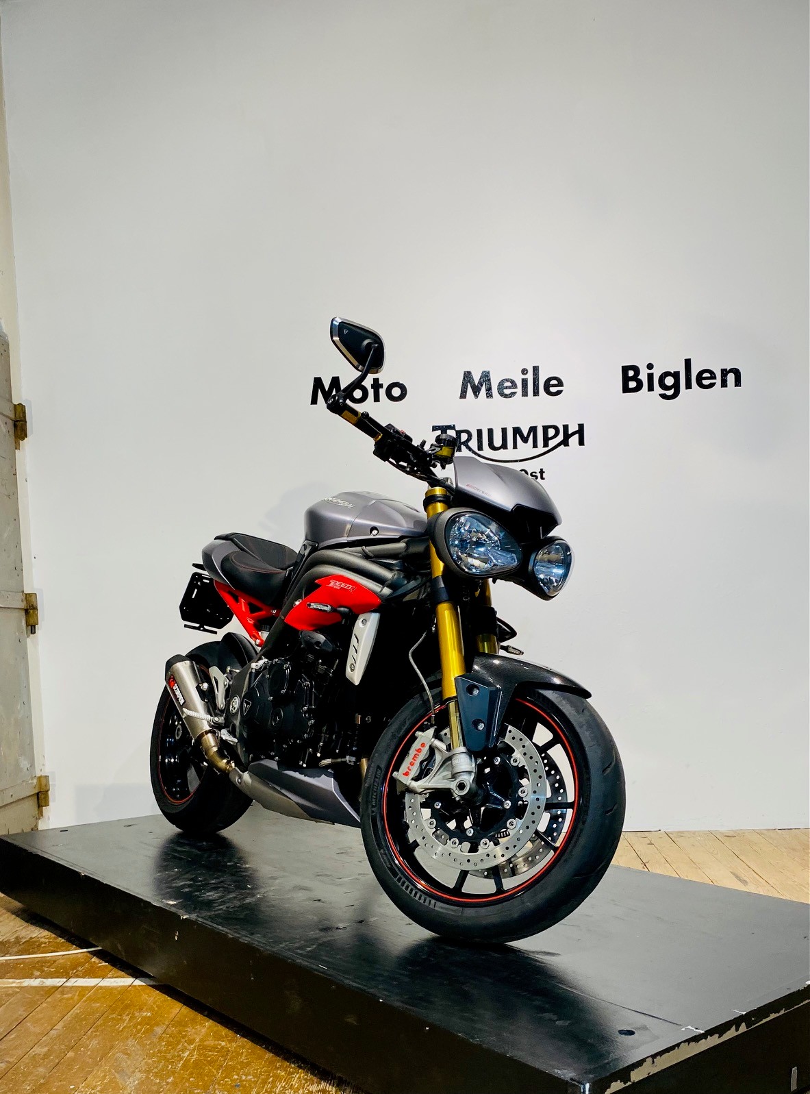 TRIUMPH Speed Triple R 1050 ABS