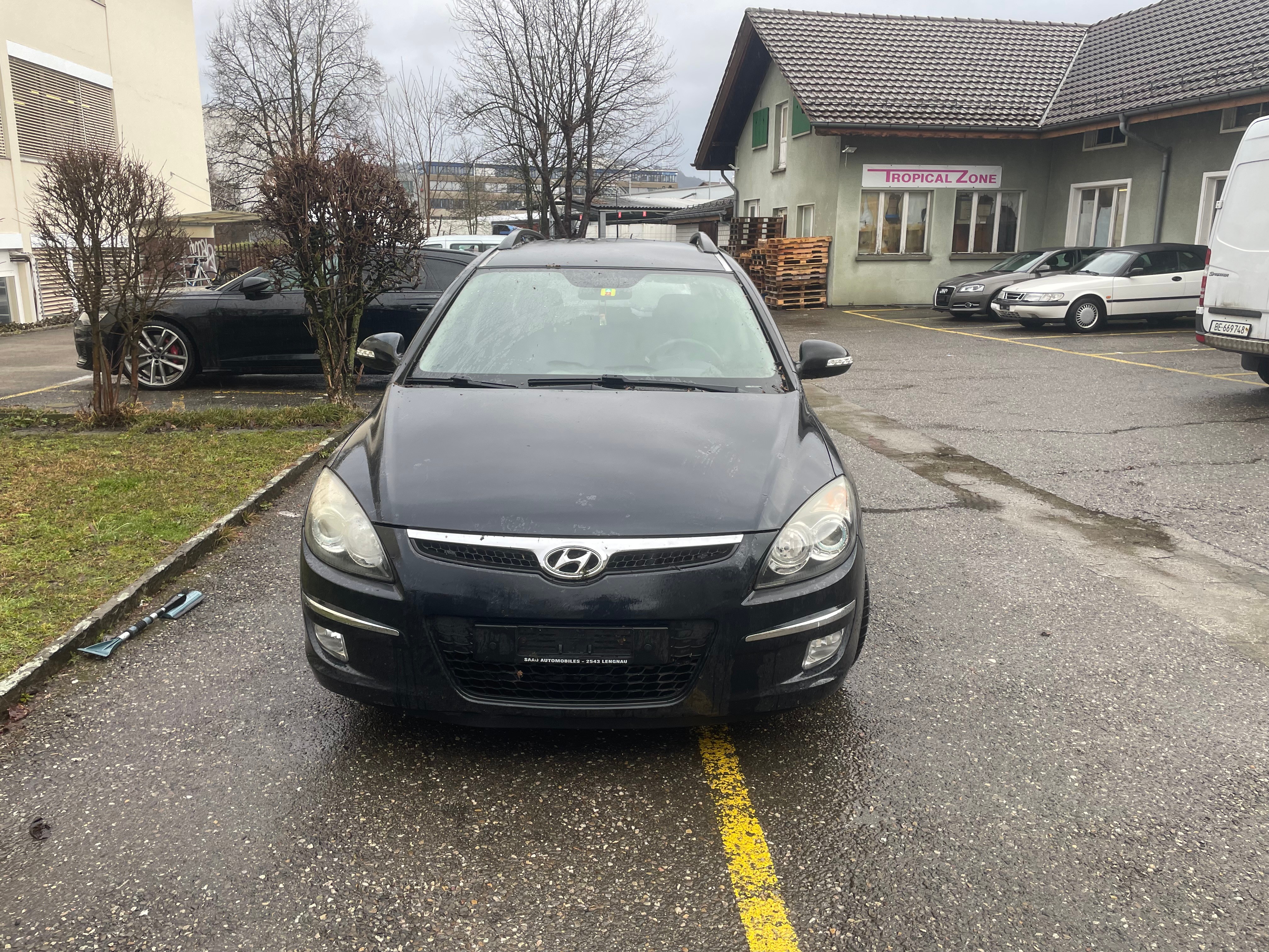 Car photo