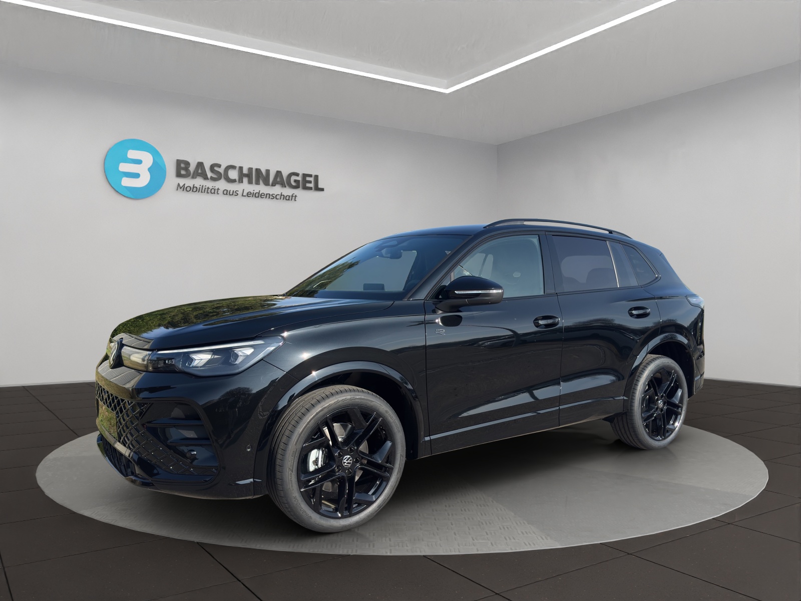 VW Tiguan 2.0 TDI SCR R-Line 4Motion DSG-image-0