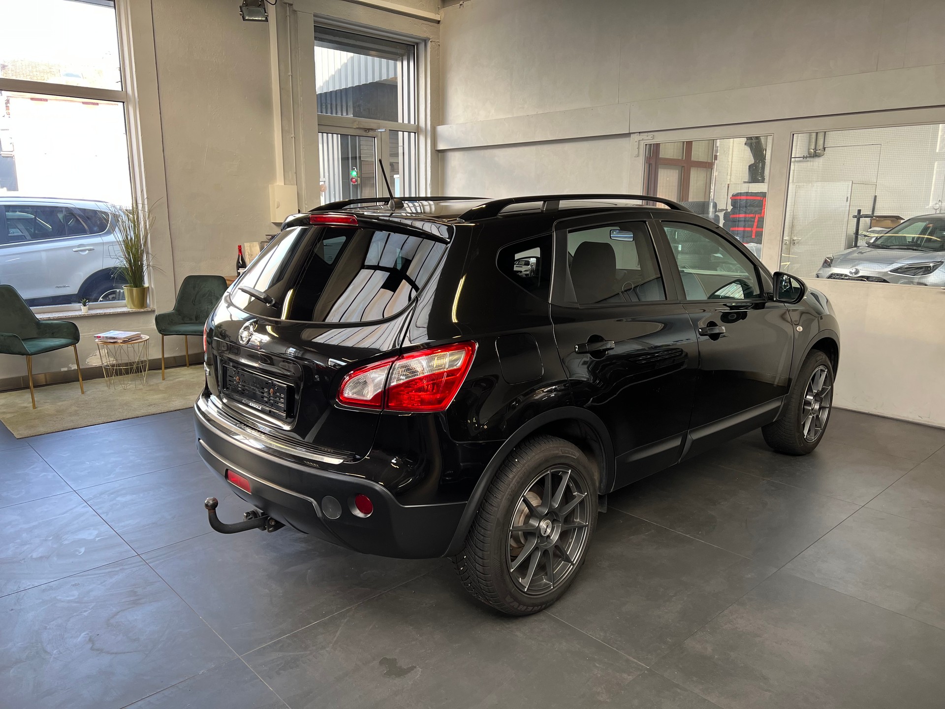 NISSAN Qashqai 1.6 360-image-3