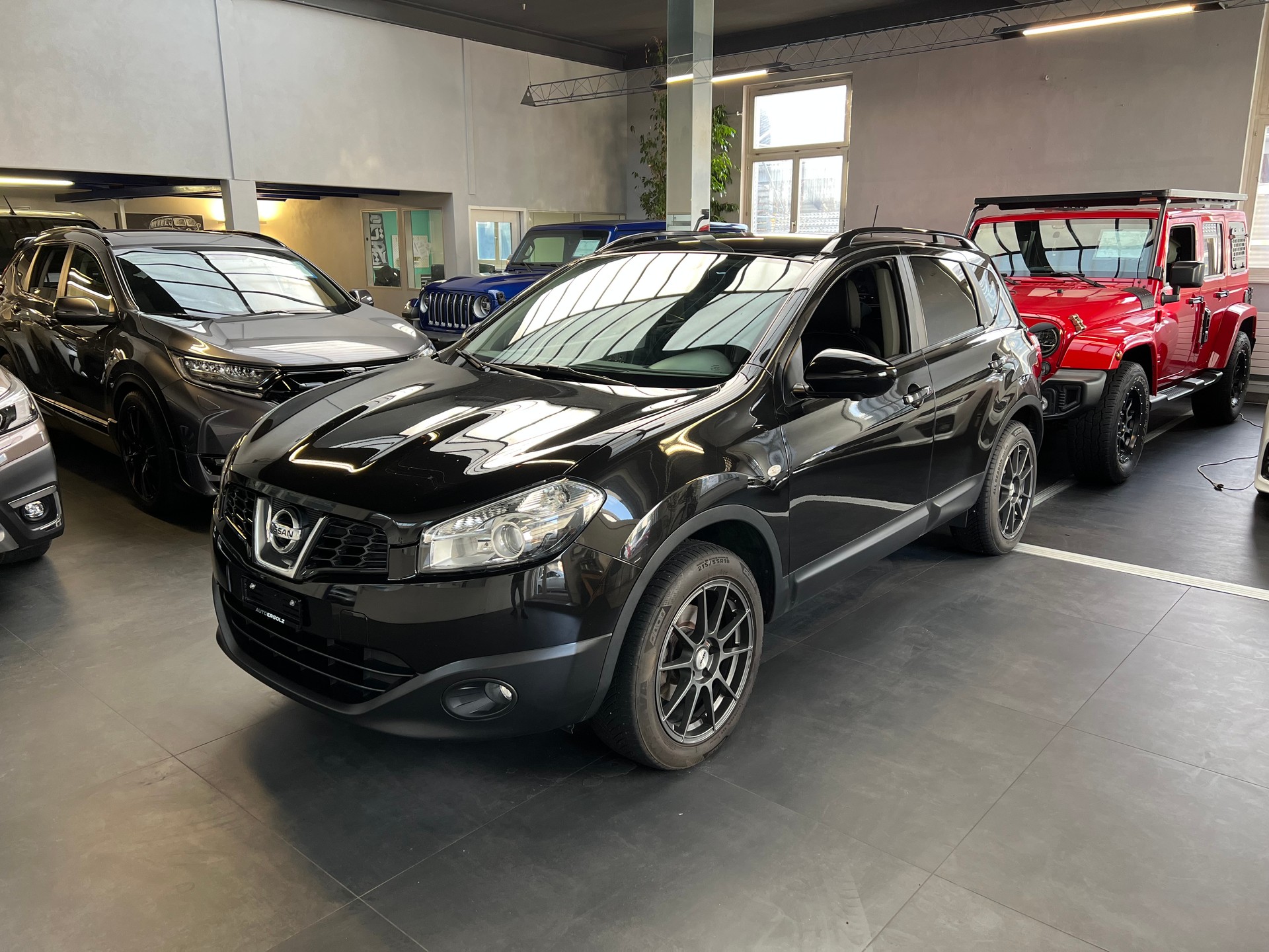 NISSAN Qashqai 1.6 360-image-0