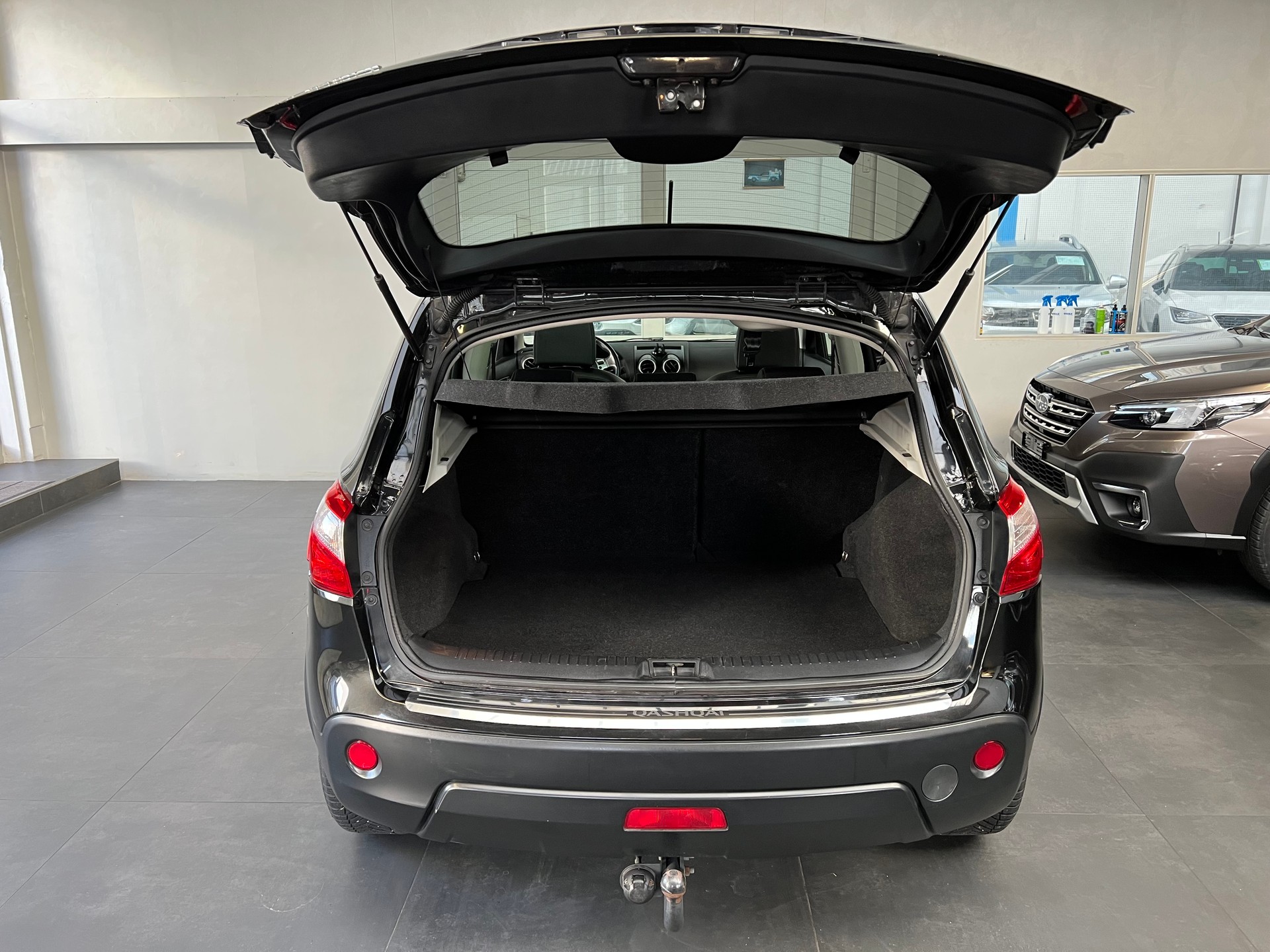 NISSAN Qashqai 1.6 360-image-11
