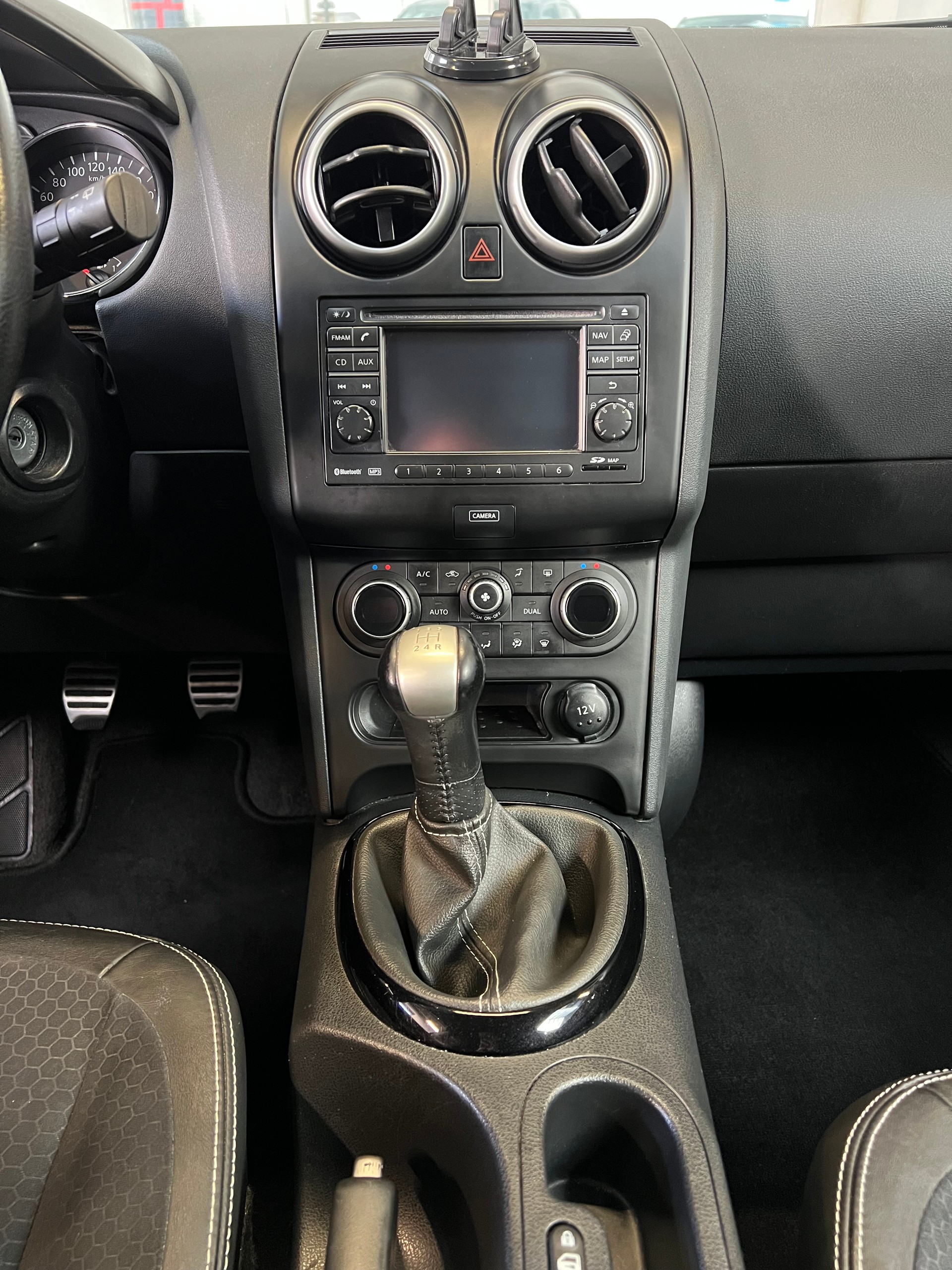 NISSAN Qashqai 1.6 360-image-5