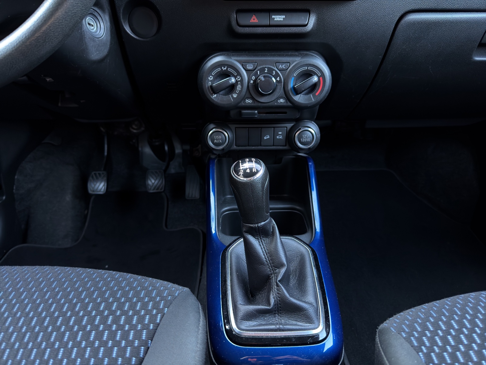 SUZUKI Ignis 1.2 Compact+ Hybrid 4x4-image-17