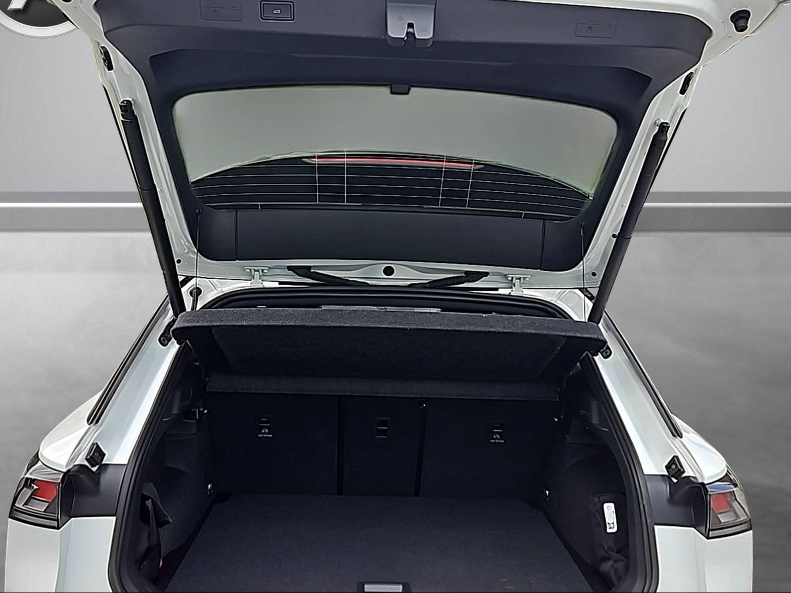 VW T-Roc 1.5 eTSI mHEV R-Line DSG-image-12