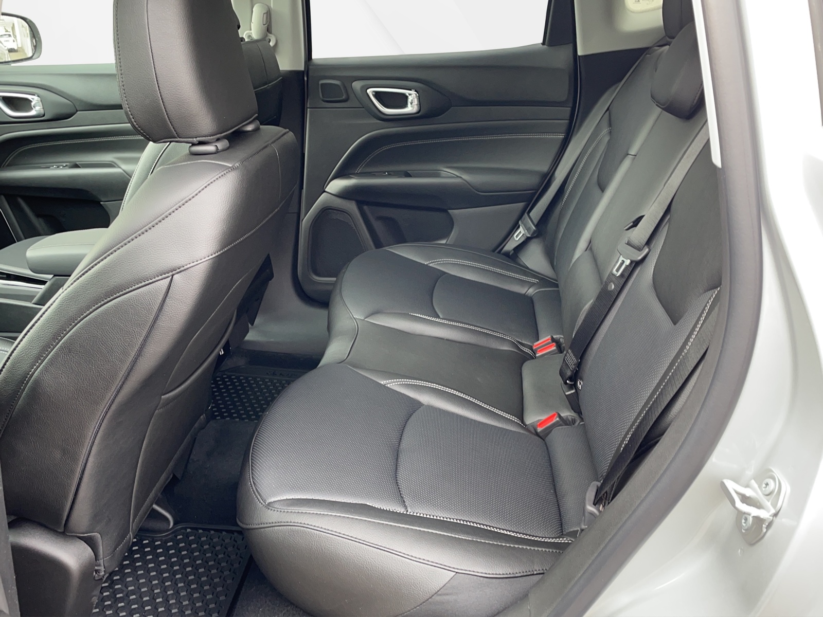 JEEP Compass 1.3 S 4xe-image-11