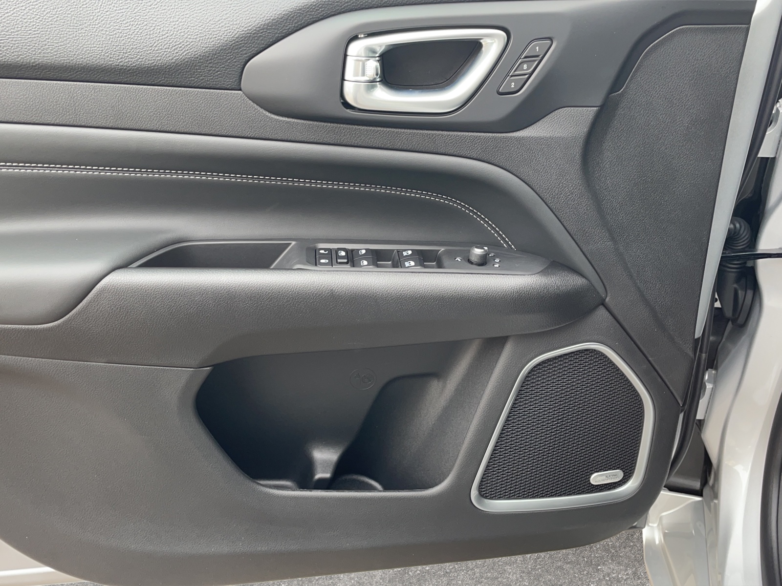 JEEP Compass 1.3 S 4xe-image-12