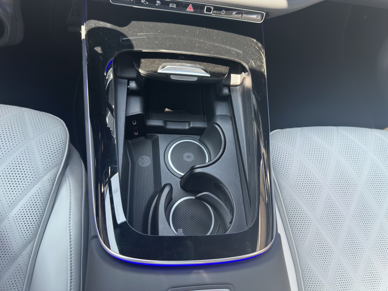 Image MERCEDES-BENZ E-400 E 400 e 4Matic EQ Hybrid 9G-Tronic