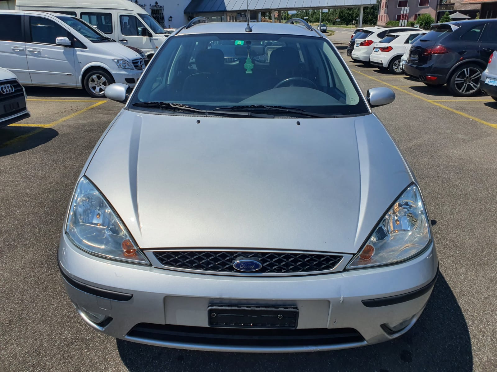 FORD Focus 2.0i 16V Carving-image-1