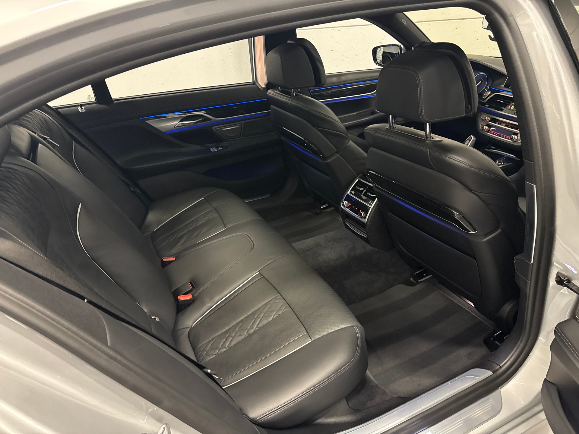 BMW 730Ld xDrive Steptronic M Sport-image-21