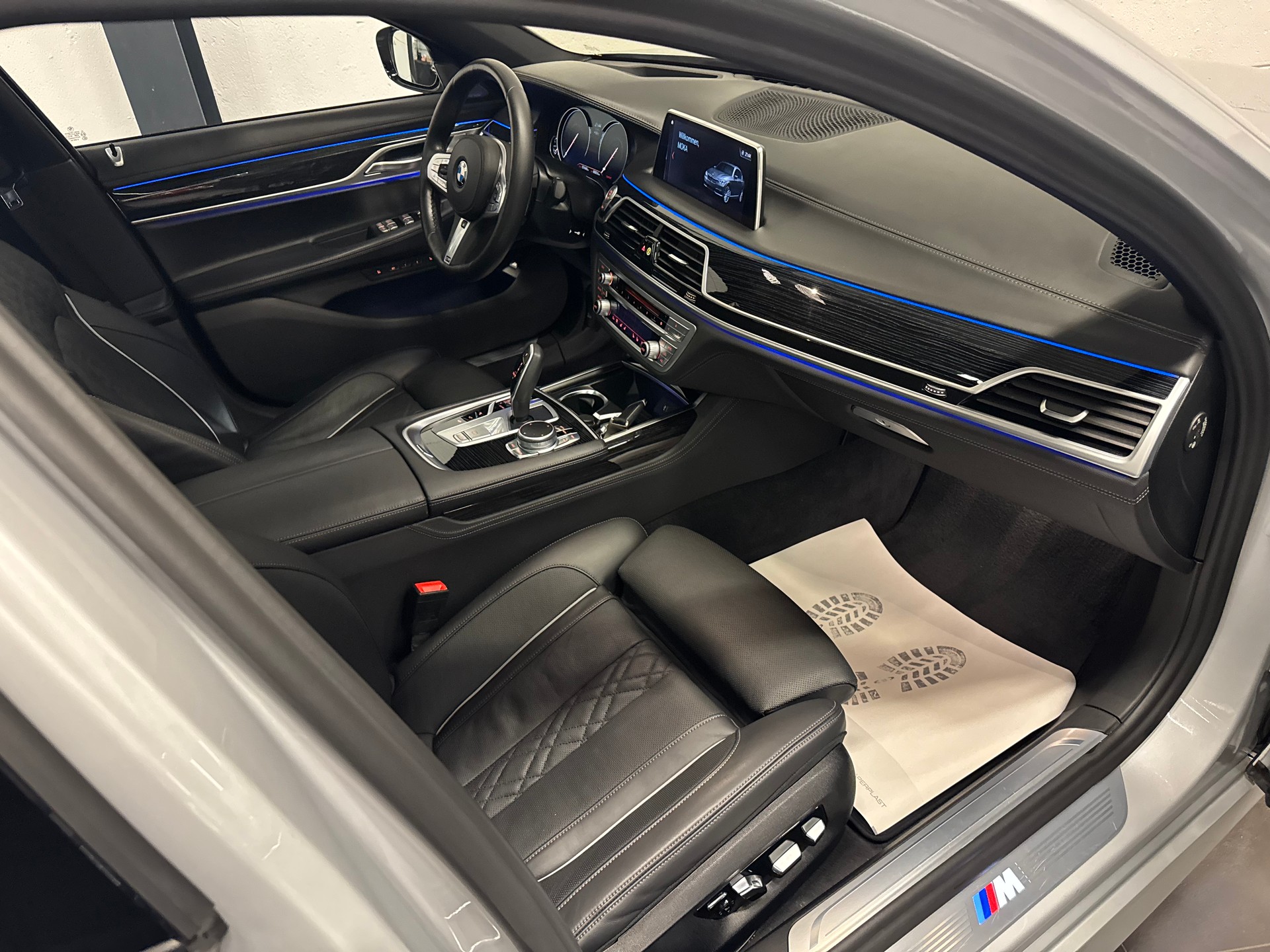 BMW 730Ld xDrive Steptronic M Sport-image-19