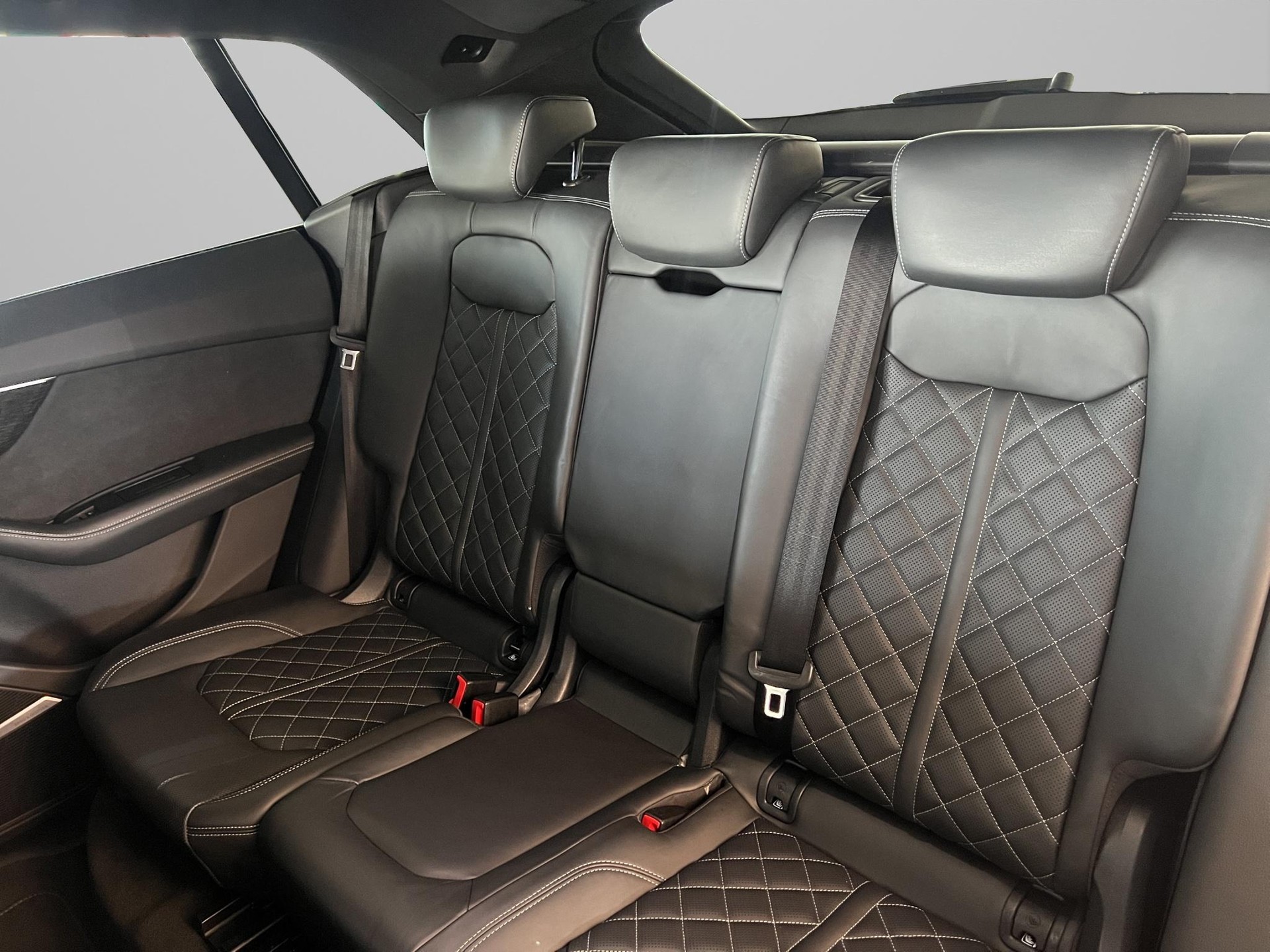 AUDI Q8 3.0 50 TDI quattro T-Tronic-image-11