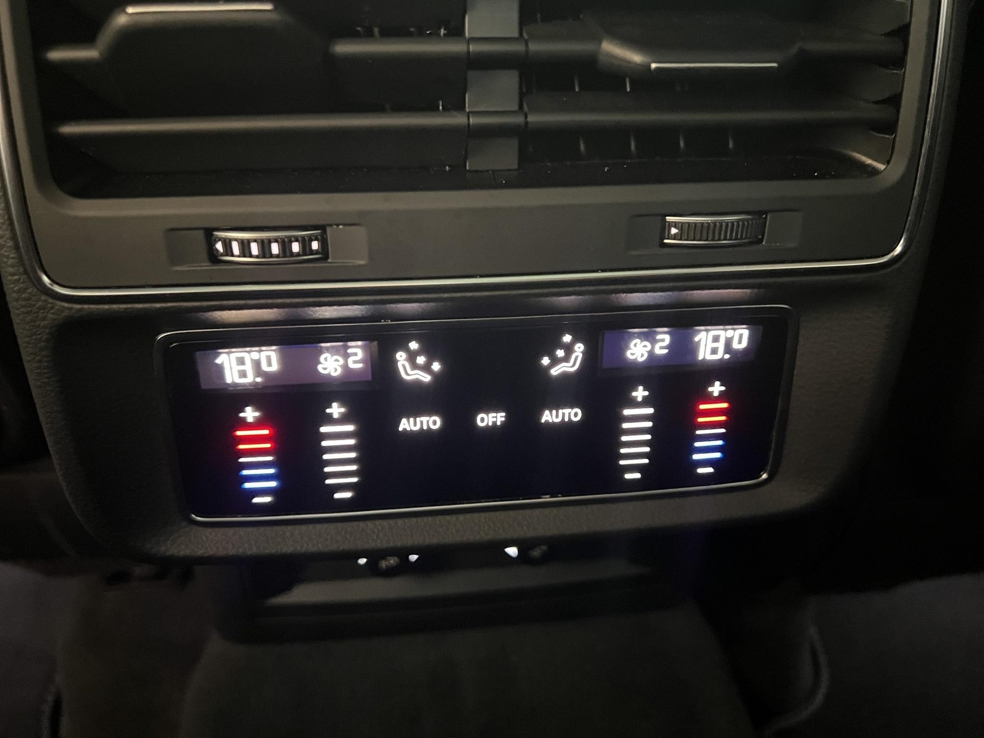 AUDI Q8 3.0 50 TDI quattro T-Tronic-image-18