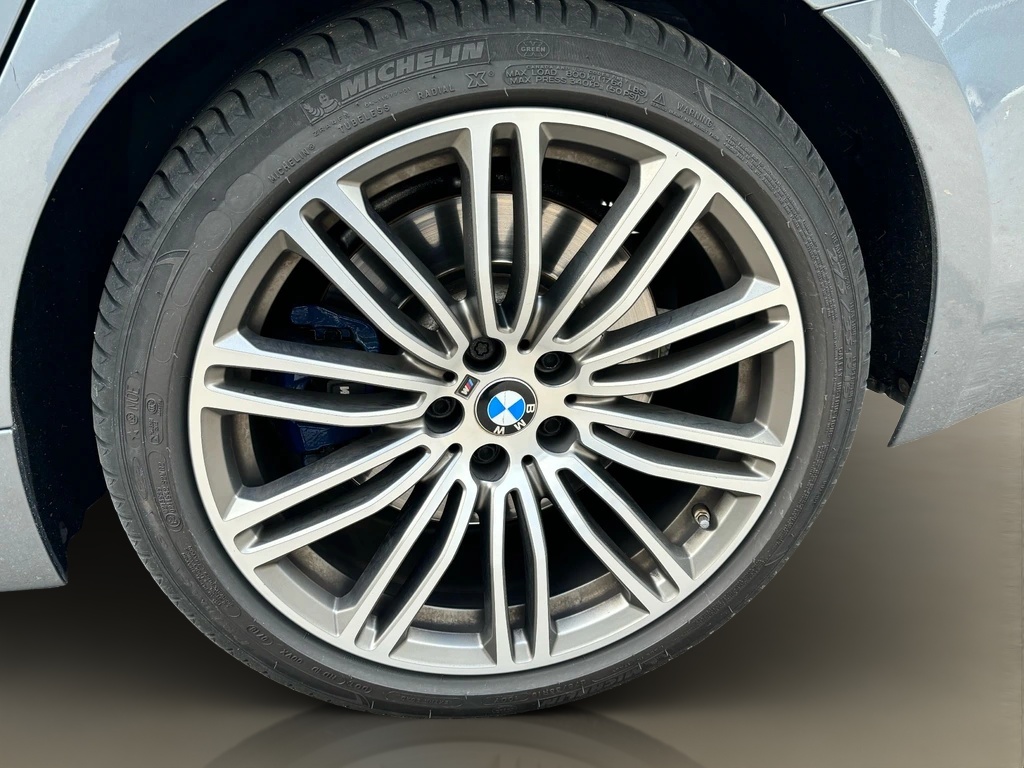 BMW M550d xDrive Touring Steptronic-image-21