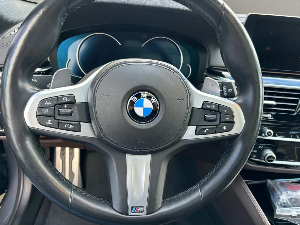 BMW M550d xDrive Touring Steptronic-image-5