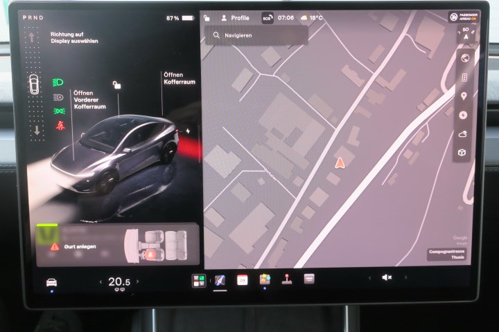 TESLA Model Y Long Range Premium AWD-image-11