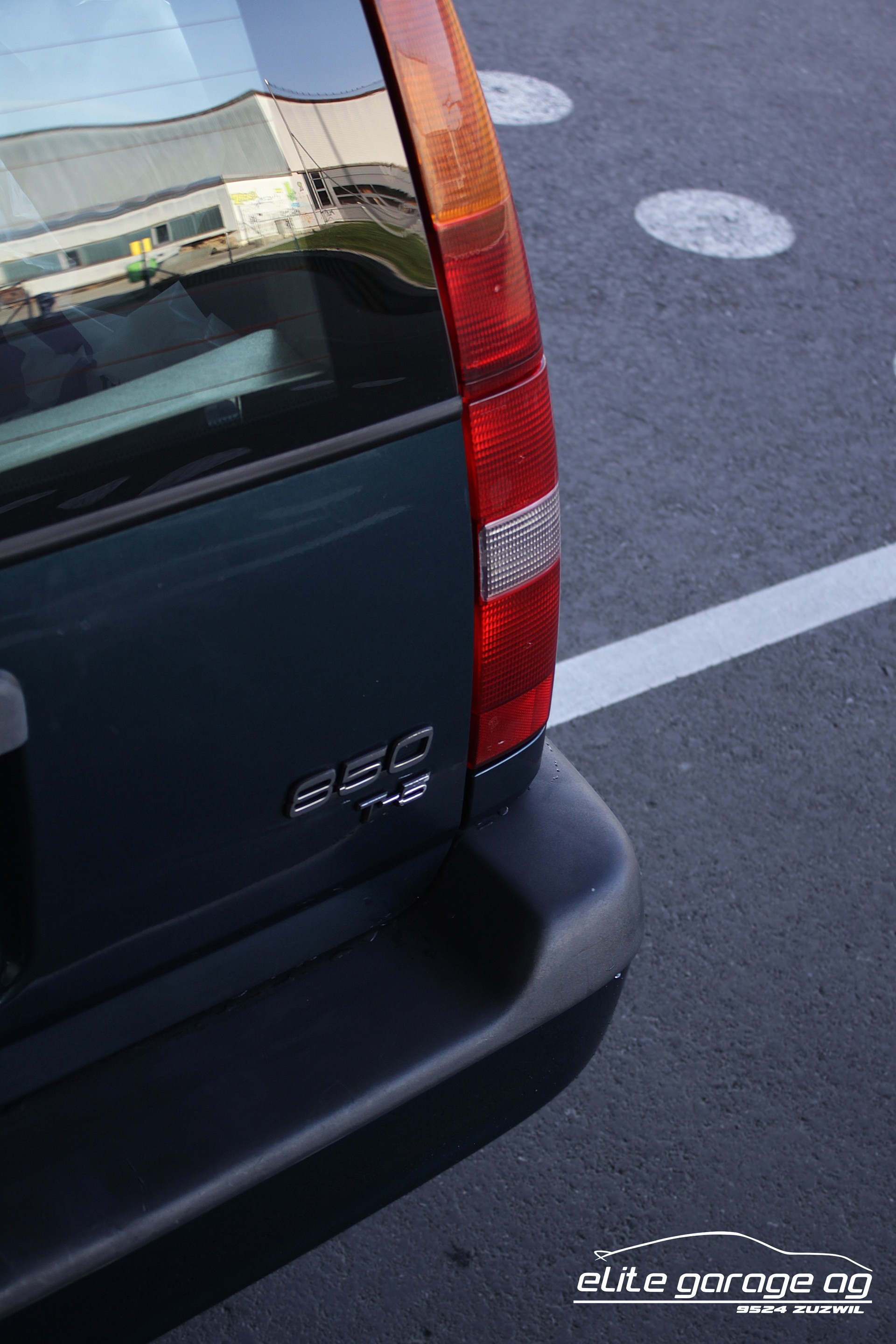 VOLVO 850 T-5-image-12