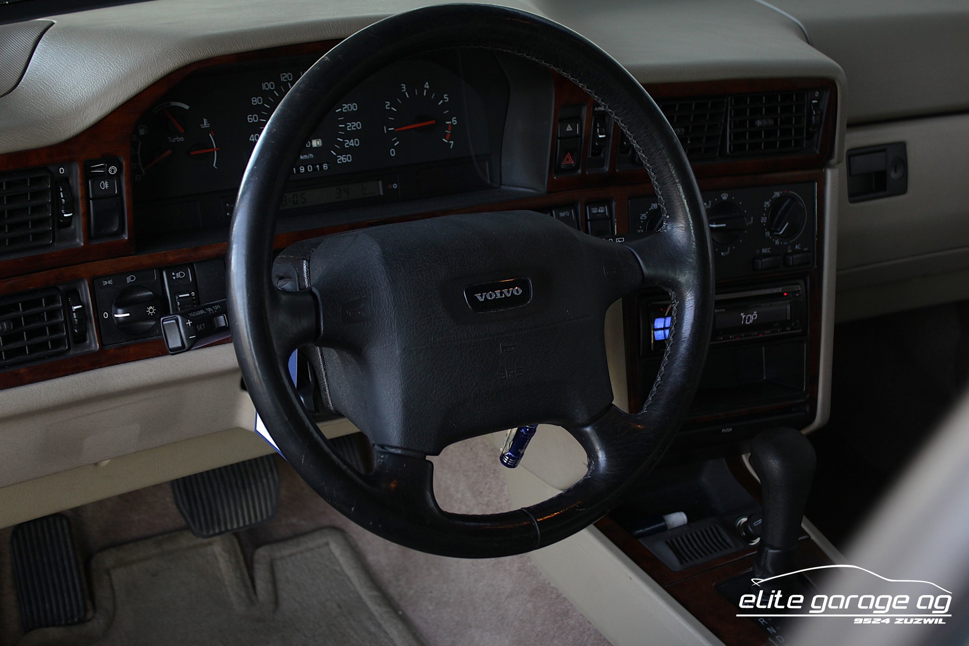 VOLVO 850 T-5-image-14