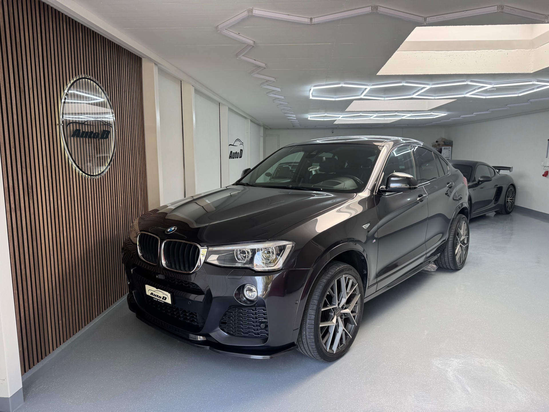 BMW X4 xDrive 20d M Sport Steptronic-image-0