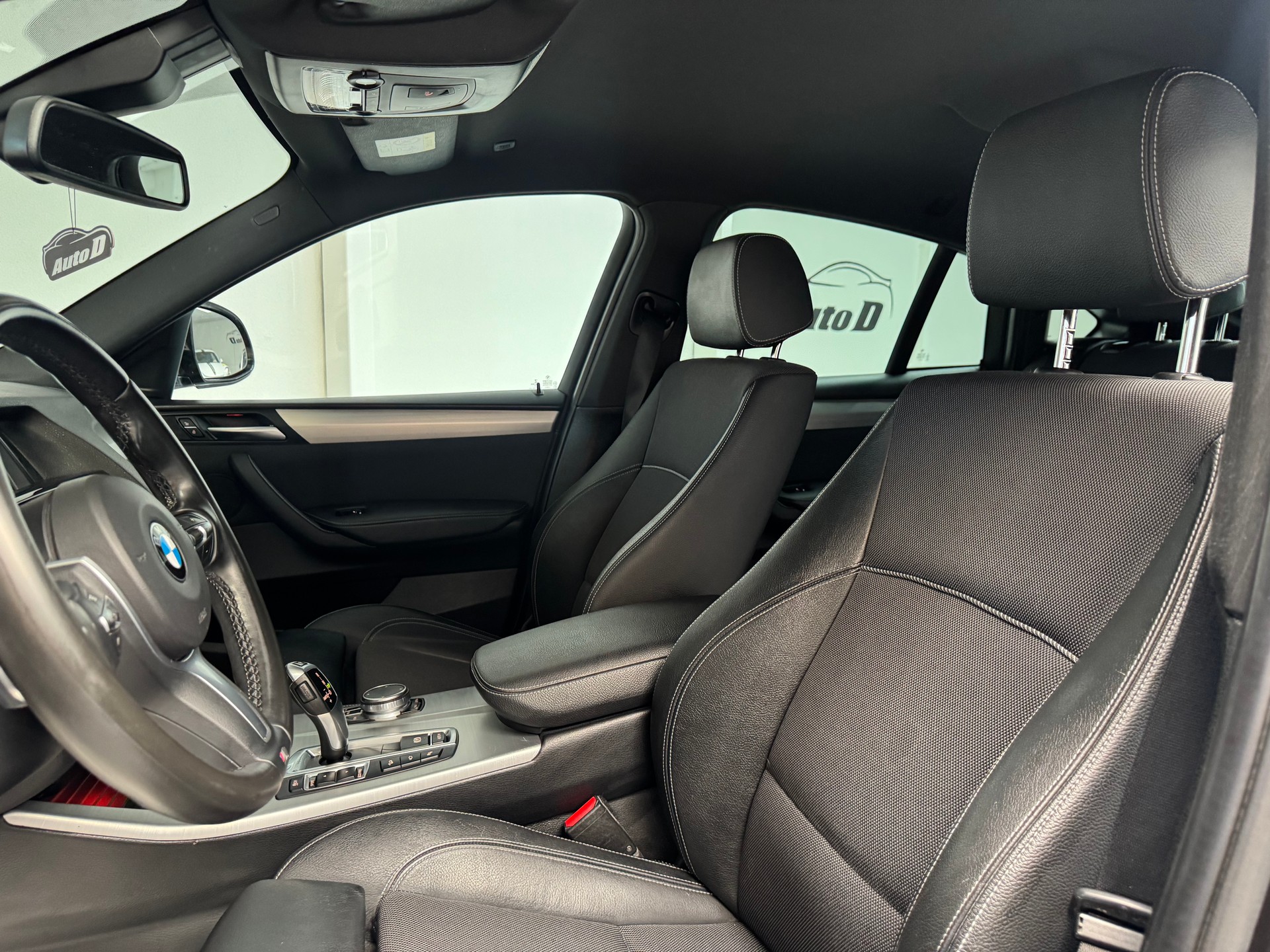 BMW X4 xDrive 20d M Sport Steptronic-image-11