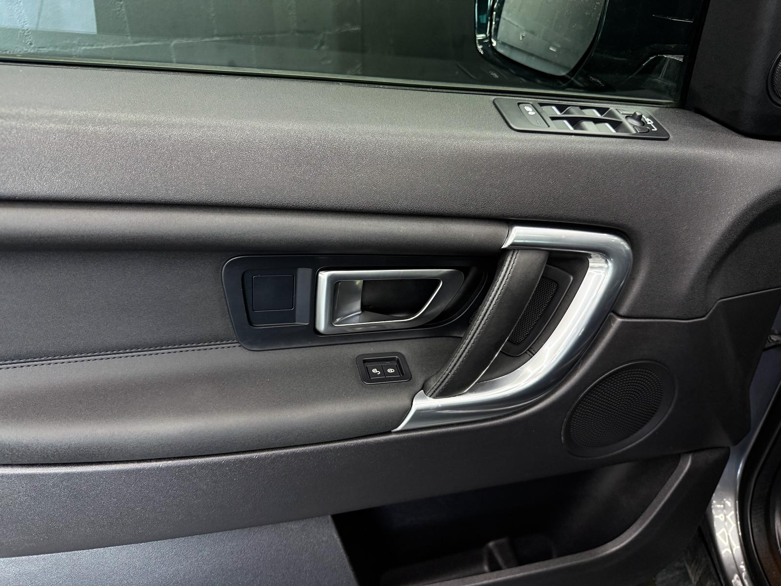 LAND ROVER Discovery Sport 2.0 TD4 SE AT9-image-19