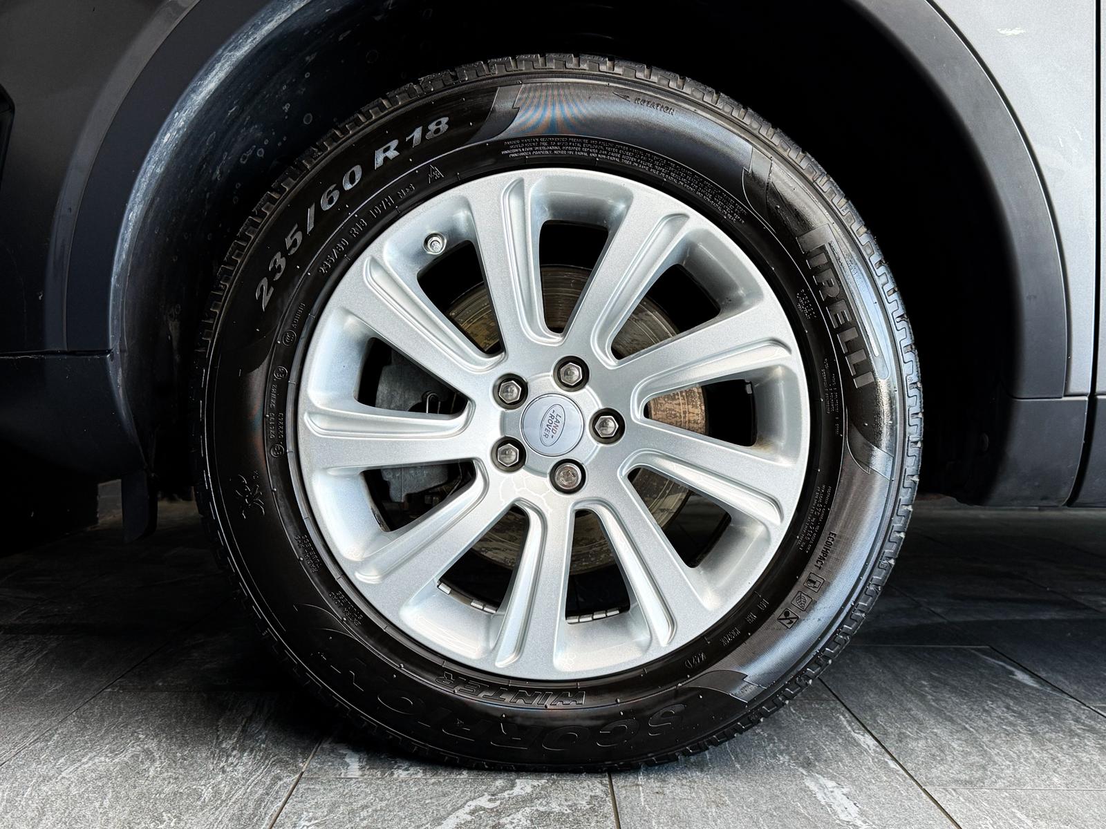 LAND ROVER Discovery Sport 2.0 TD4 SE AT9-image-20